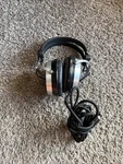 Vintage Pioneer SE-100 Electret Headphones As Is Untested. Fixed Price $65.00.