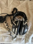 Pioneer SE-305 Stereo Headphones Vintage Tested Working Pictures. Fixed Price $22.00.