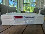 Spacemaker Vintage White Am/fm/cassette Player 7-4287A Under Cabinet Euc. Fixed Price $54.00.